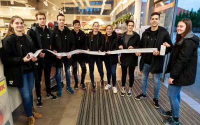 Jótékonysági akció – egy fél pizza áráért.  Teljes embert nevelünk